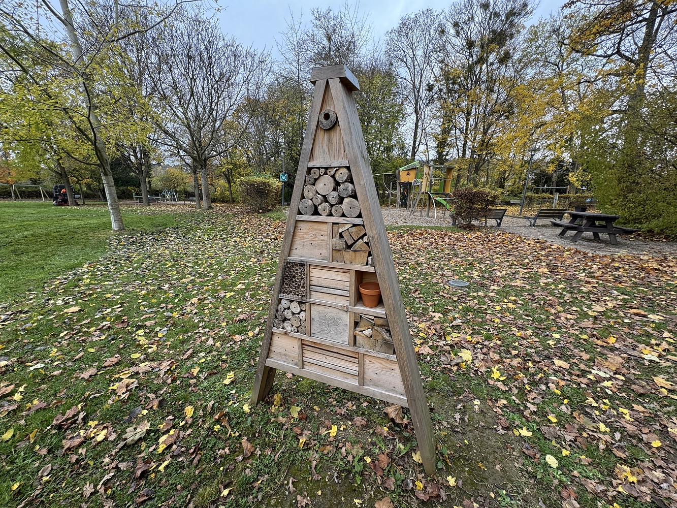 Image média: Hôtel à insectes parc du Haut-Château
