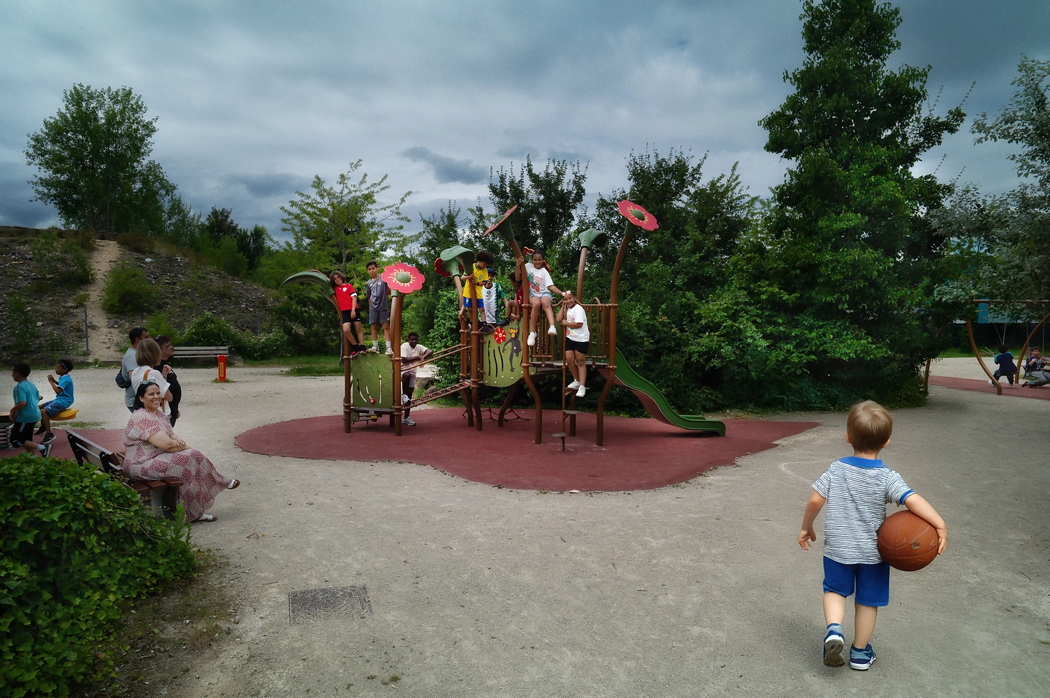 Image média: Aire de jeux Esplanade Pierre de Coubertin 🏟️