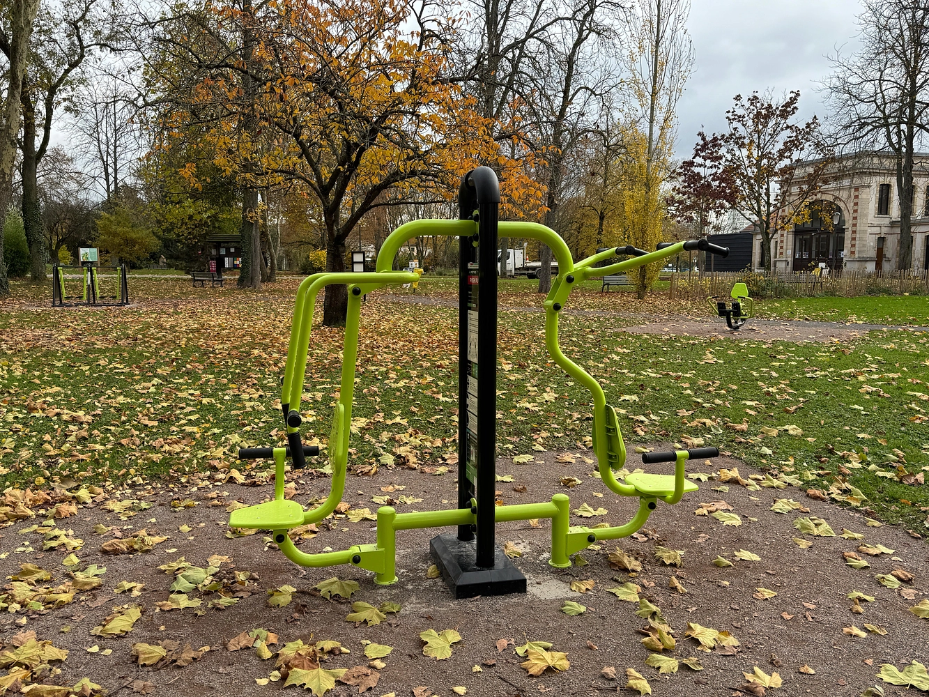 Image média: Parcours de santé, agrès sportifs parc Maringer