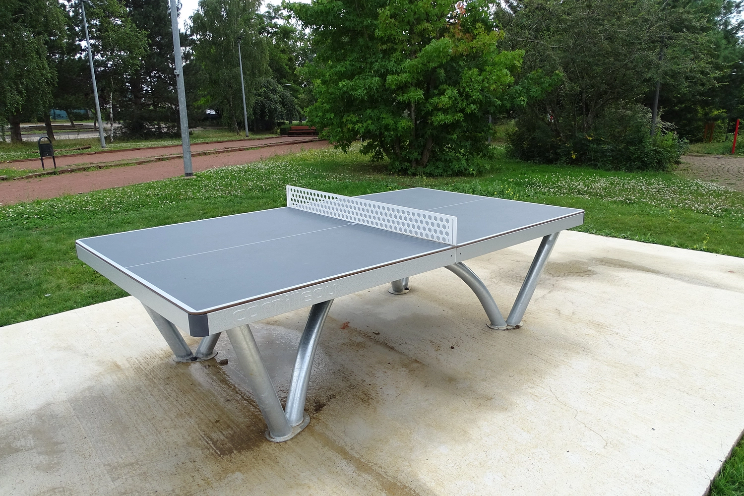 Image média: 🏓 Installation de tables de tennis de table en extérieur